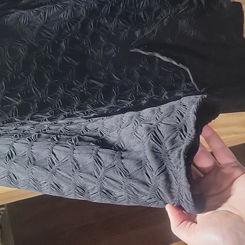 7hands Design Lightweight Top - image 3